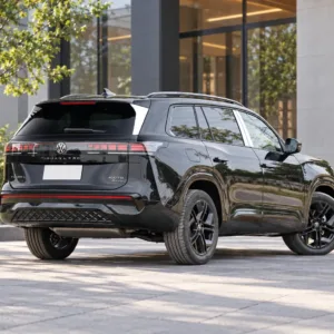 Volkswagen Teramont 2026 Tiguan Pro 450TSI 4WD Summit Edition rear three-quarter view