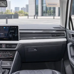 Volkswagen Tiguan L 2025 330TSI R-Line Longyao Edition passenger side dashboard view