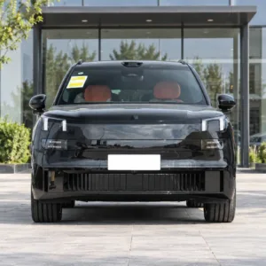 Lynk & Co 900 2025 2.0T Ultra front view