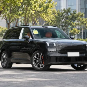 Lynk & Co 900 2025 2.0T Ultra front view