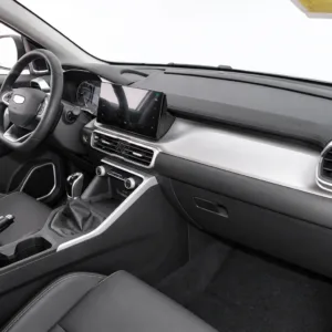 Geely Auto Coolray 2025 1.5L Manual Supercharged Edition passenger side dashboard view