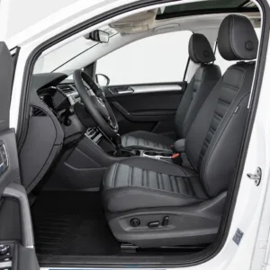 Volkswagen Touran front seat interior